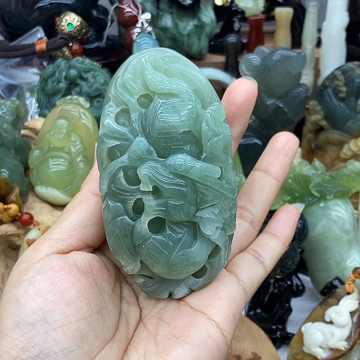 岫玉未镶嵌手把件