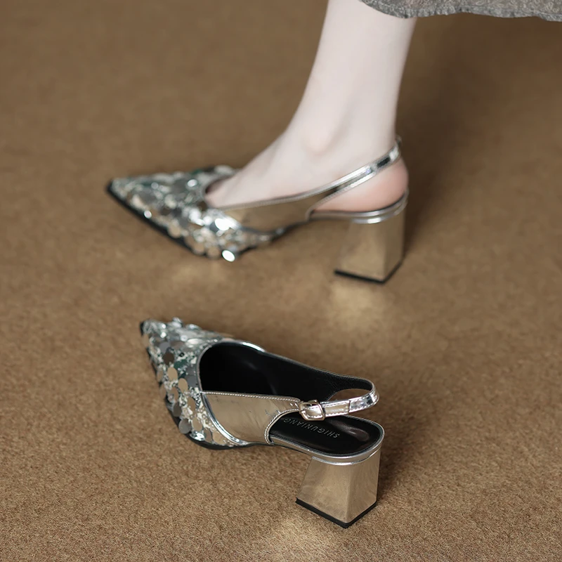 高级感亮片尖头时尚气质高跟银色单鞋女2025夏天配裙子的包头凉鞋