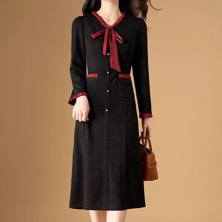 品牌轻奢高端女装连衣裙秋季时尚洋气连衣裙