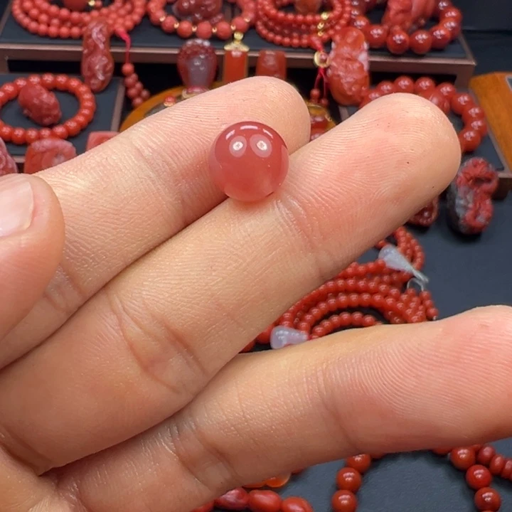 南红玛瑙珠子未镶嵌我**旧