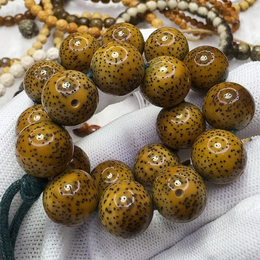 吊坠星月菩提13古铜圆