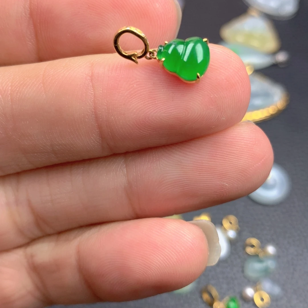 【闪购商品】翡翠18K金镶嵌颈饰翡翠