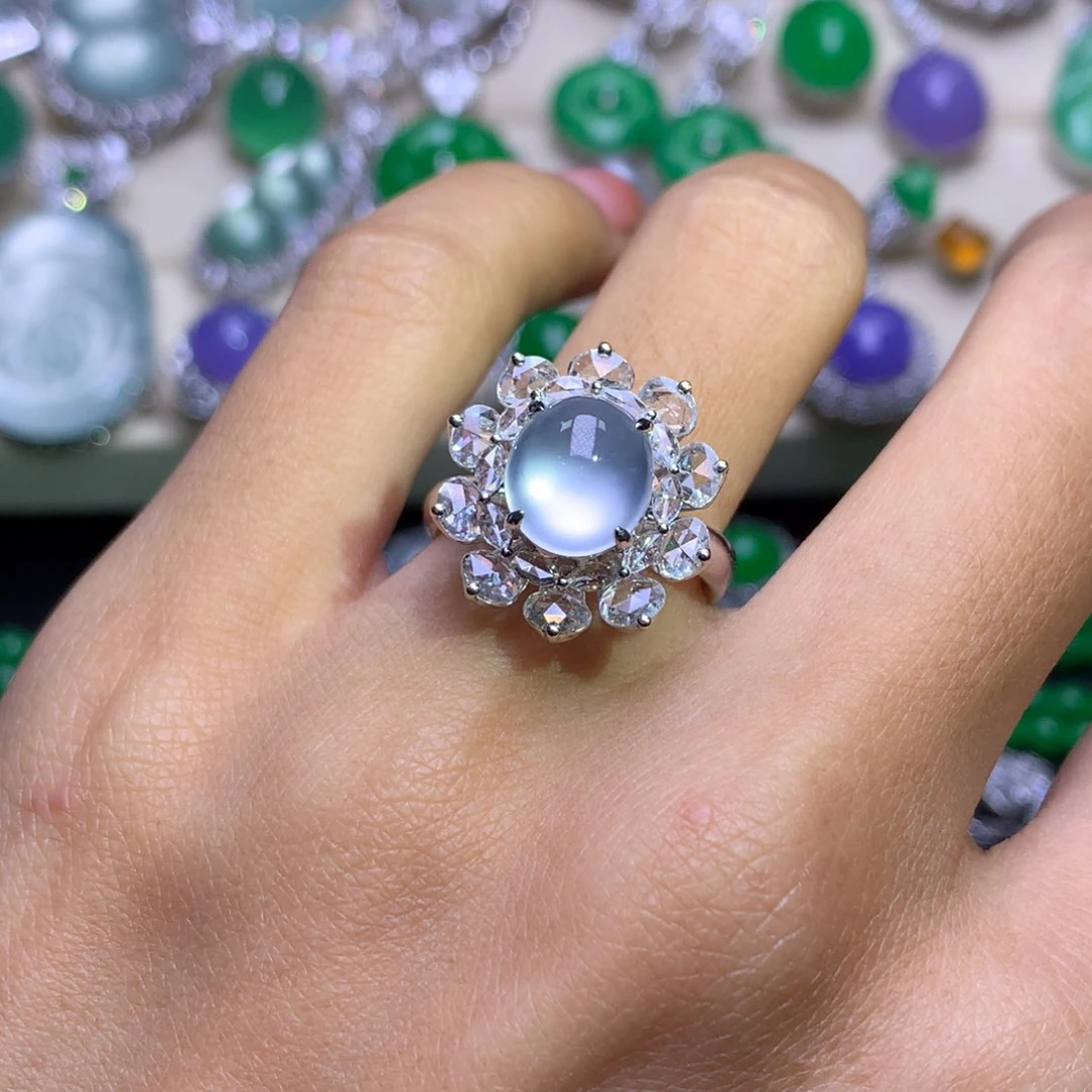 18K金镶嵌戒指翡翠