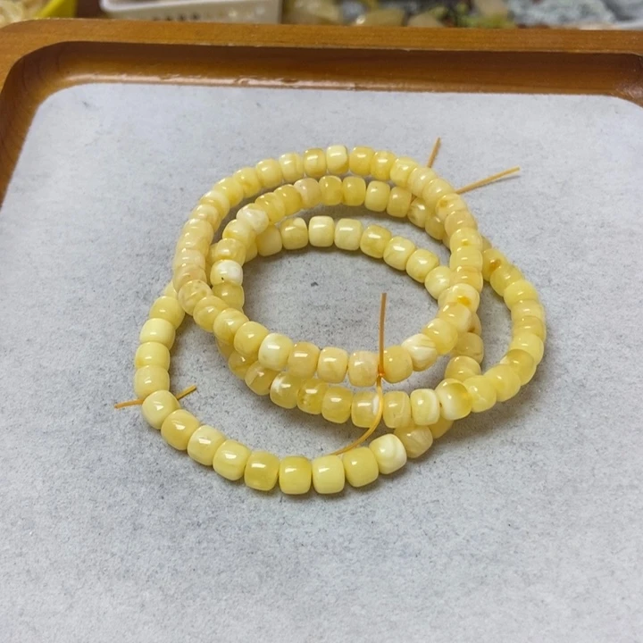 蜜蜡未镶嵌裸石多样性发货其一