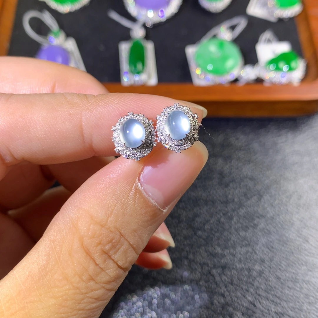 翡翠18K金镶嵌耳饰翡翠