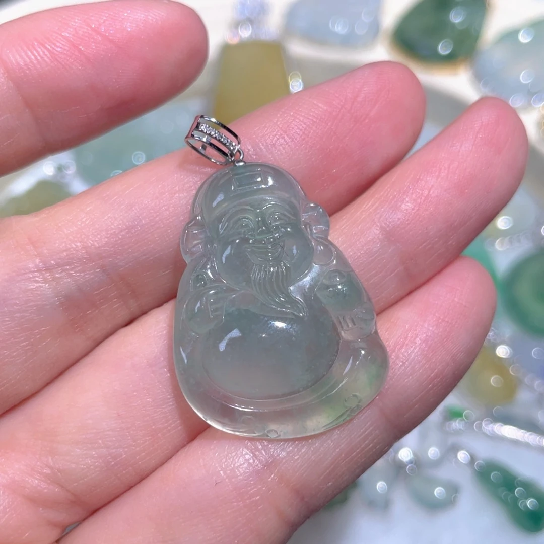 翡翠颈饰18K金镶嵌翡翠