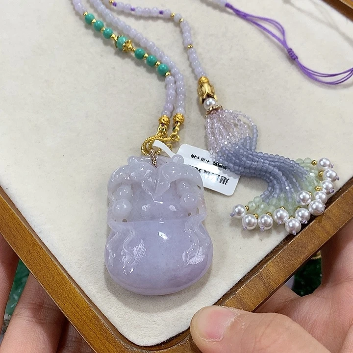 翡翠未镶嵌颈饰翡翠吊坠