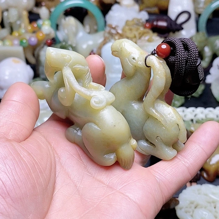 【闪购商品】和田玉挂件未镶嵌山**逢