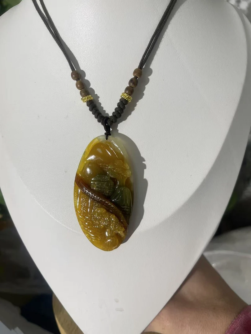 【抖音质检发货】精美岫玉花玉山水牌吊坠