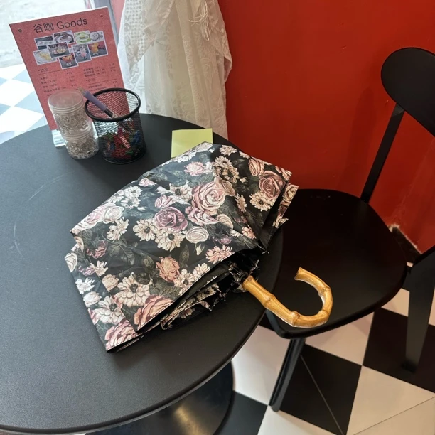 法式玫瑰复古三折黑胶遮阳晴雨两用竹柄弯钩防雨防晒两用伞遮阳伞