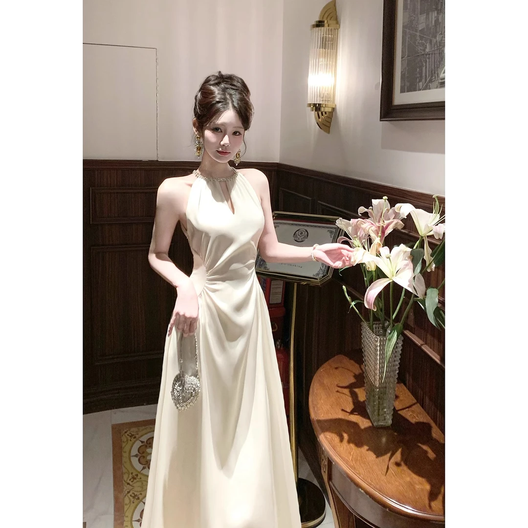 Good Job【坤仪】法式缎面收腰挂脖连衣裙闪钻高级感礼服长裙子夏