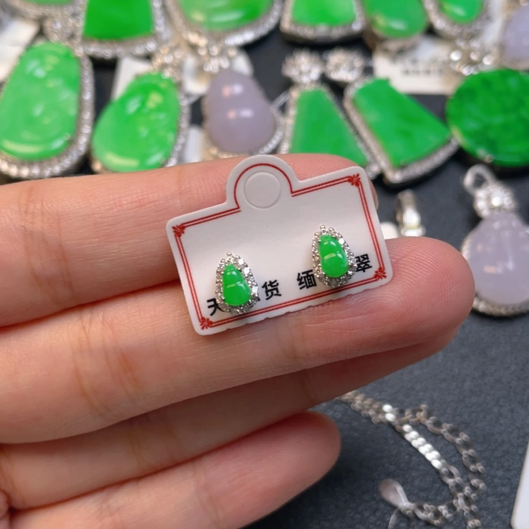 颈饰银S925镶嵌翡翠