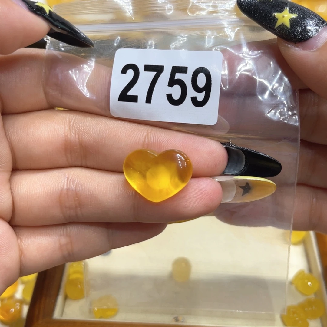 未镶嵌琥珀珠宝奇石