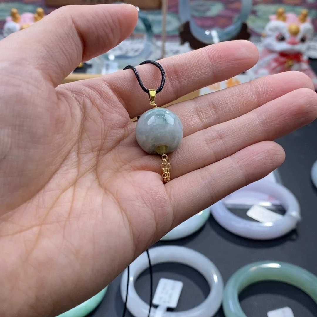 翡翠未镶嵌颈饰天然翡翠