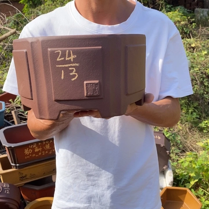 紫砂花盆特级紫砂艺术学院美术