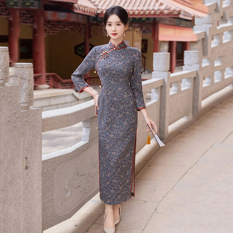 加厚秋冬装中式长款改良年轻款女复古长袖妈妈日常可穿走秀款