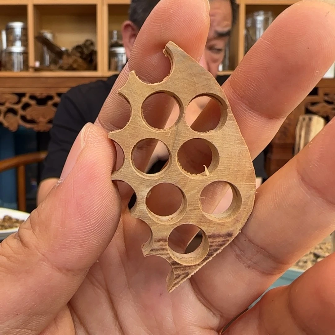 嬡***檀香木把件止珂把件