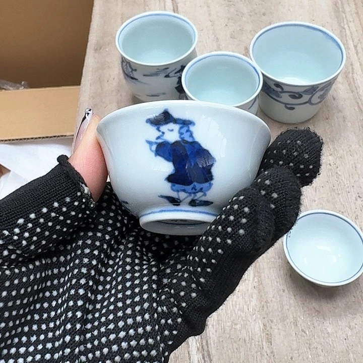 瓷片噗哈哈哈哈哈哈哈哈哈我笑