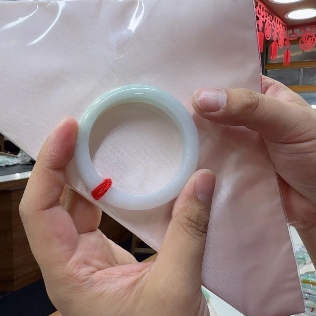 翡翠手镯未镶嵌买断