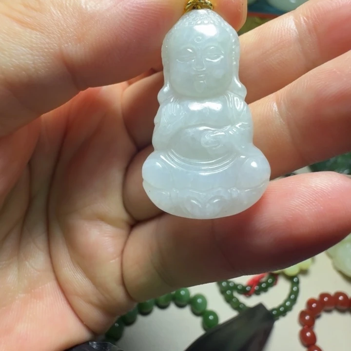颈饰未镶嵌翡翠吊坠