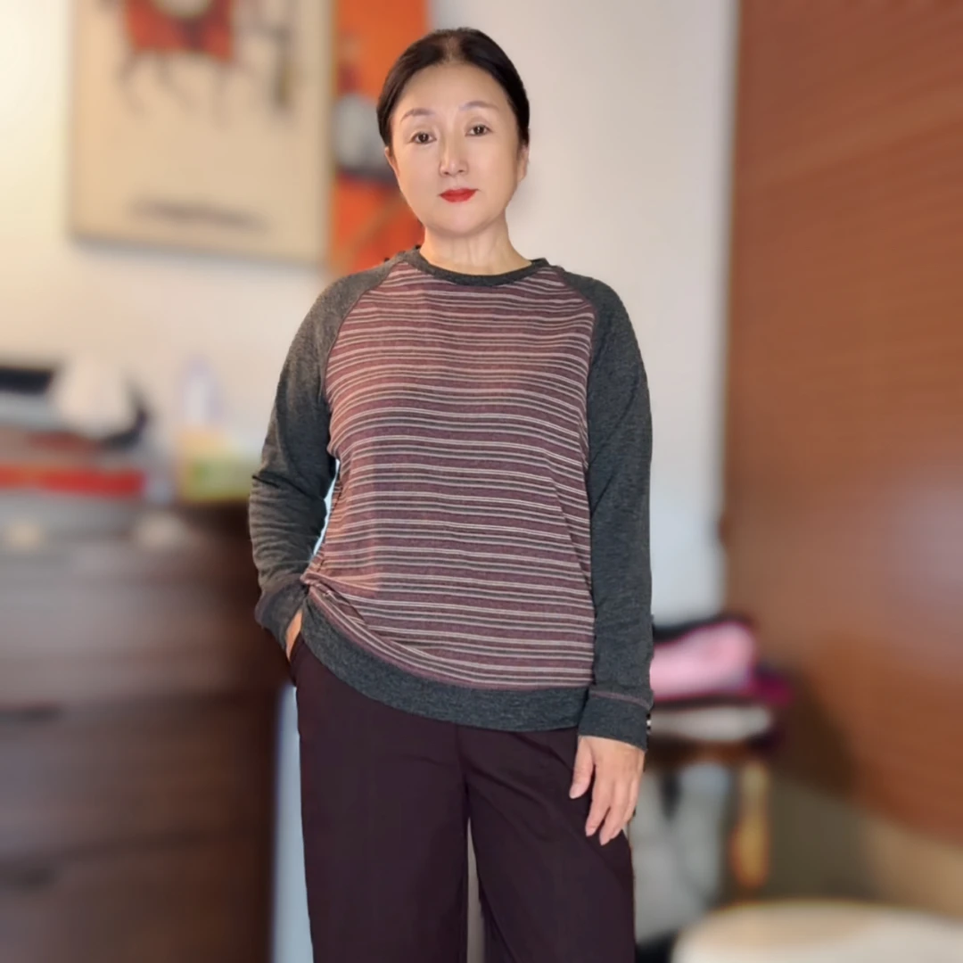 2025条纹拼接圆领拼接套头款秋季长袖卫衣套头衫