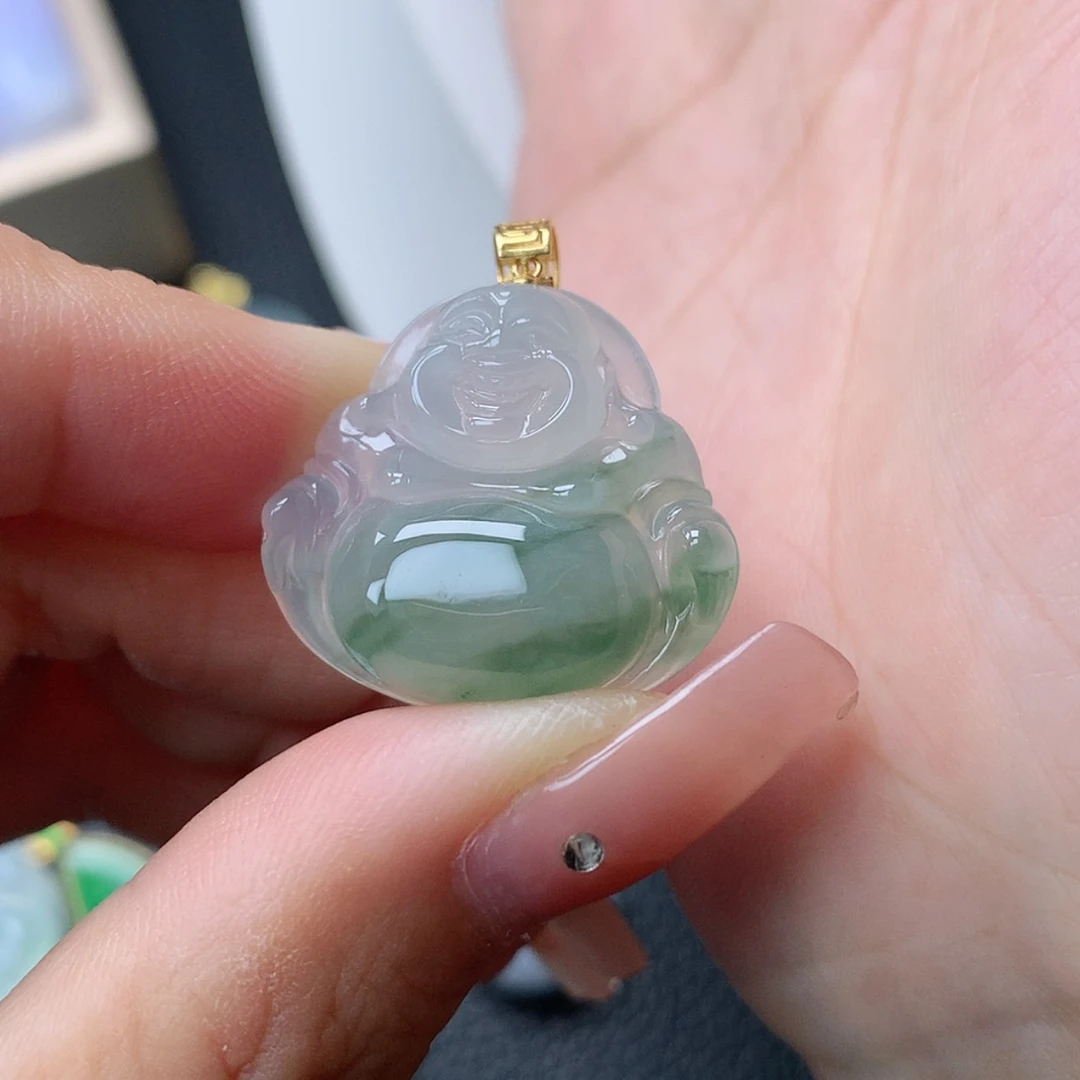 【闪购商品】翡翠18K金镶嵌吊坠(赠链)米**芋