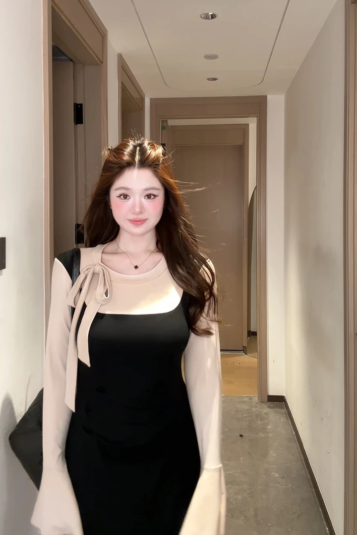 微胖mm定制 蝴蝶结设计假两件拼接黑色连衣裙秋季新款针织包臀裙