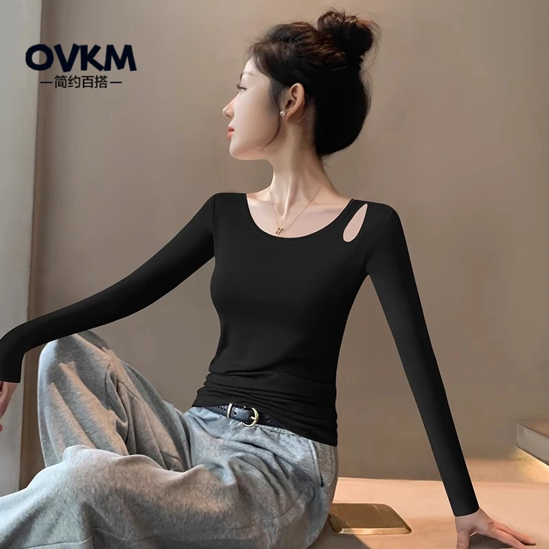 OVKM黑色圆领镂空针织上衣女2025秋冬新款设计感螺纹气质修身内搭