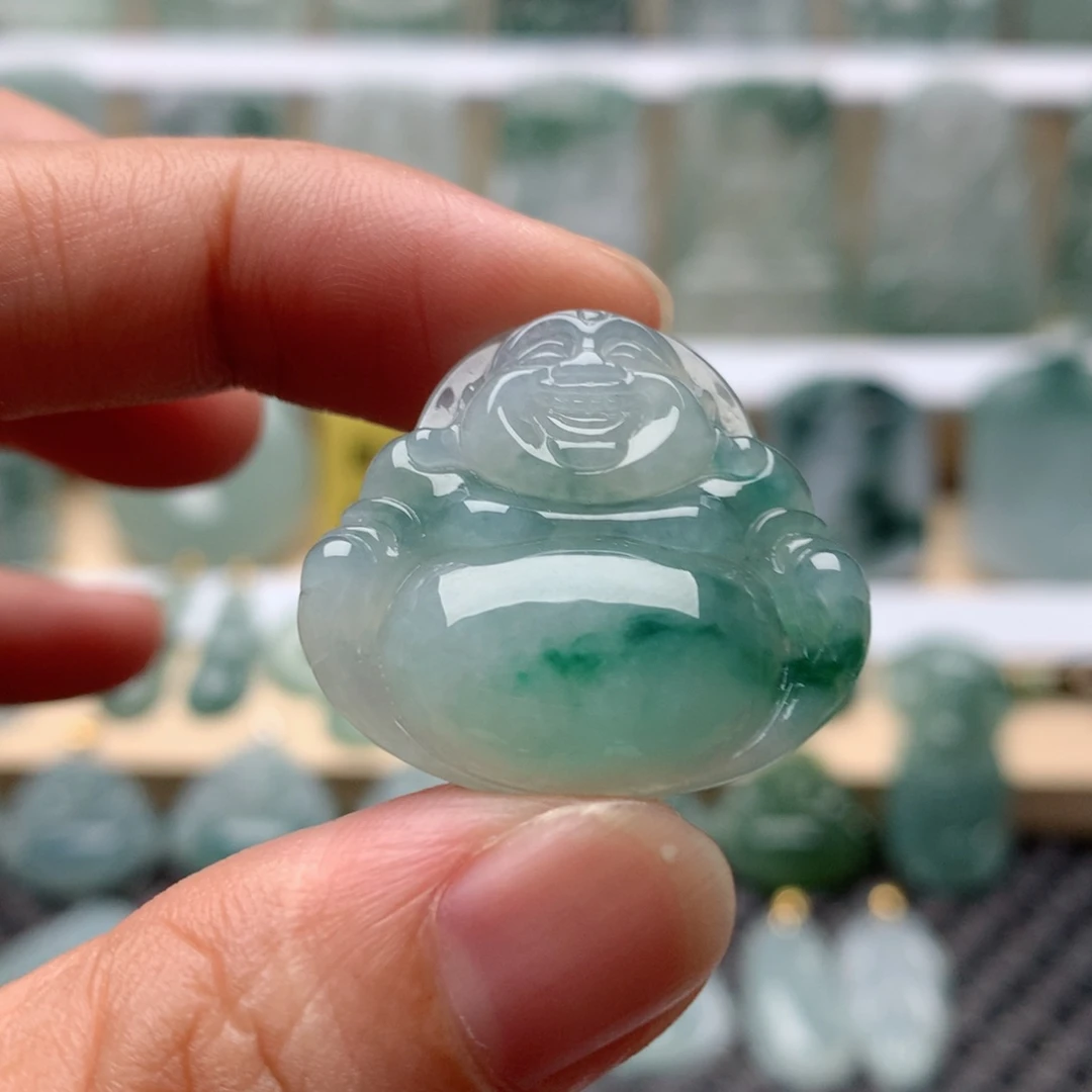 翡翠未镶嵌颈饰佛公
