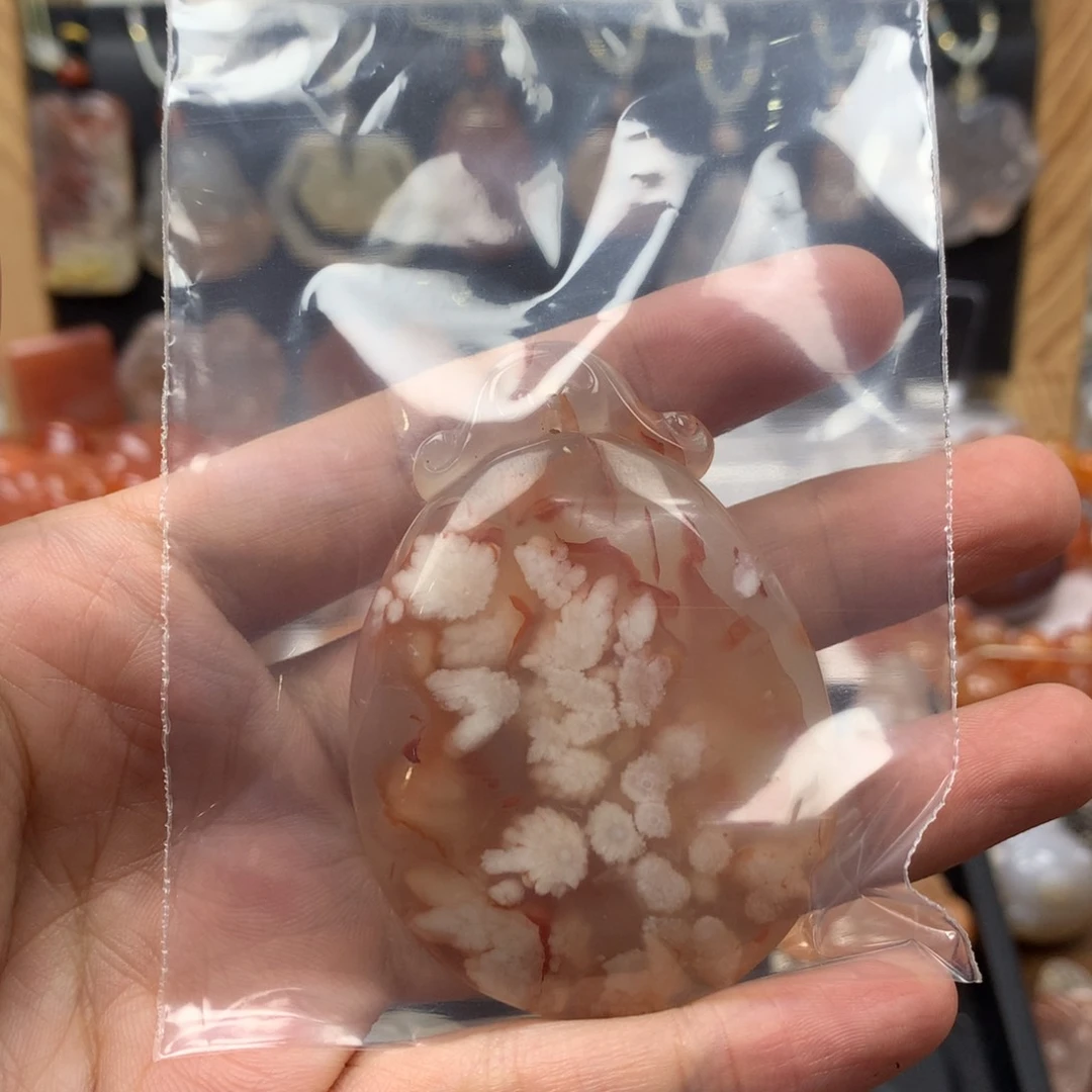 查罗石合金颈饰?****何