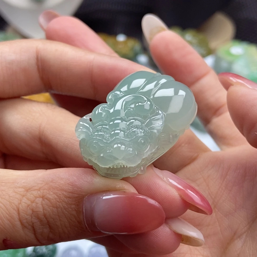 颈饰未镶嵌翡翠A20 冰胶晴水 大肚含珠貔貅