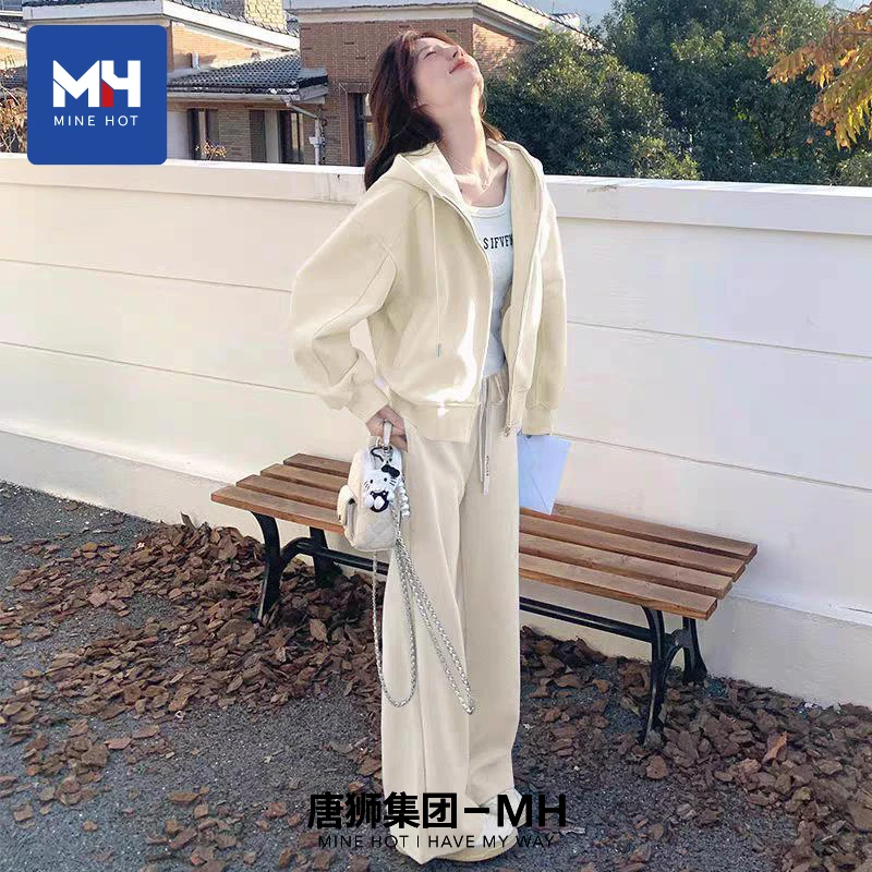 唐狮集团MH春秋穿搭套装2025超火奶白两件装小个子外套秋冬厚外套