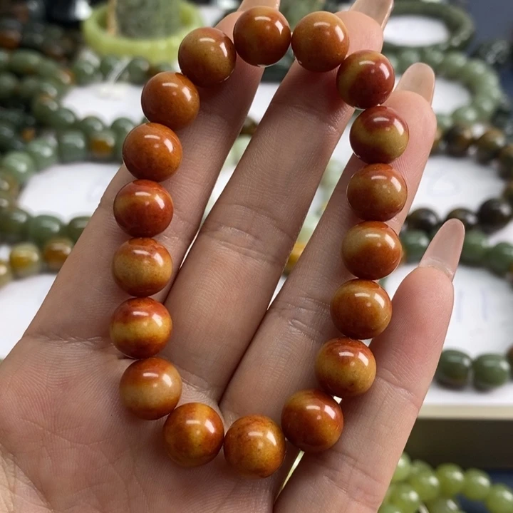 未镶嵌蛇纹石玉珠宝奇石