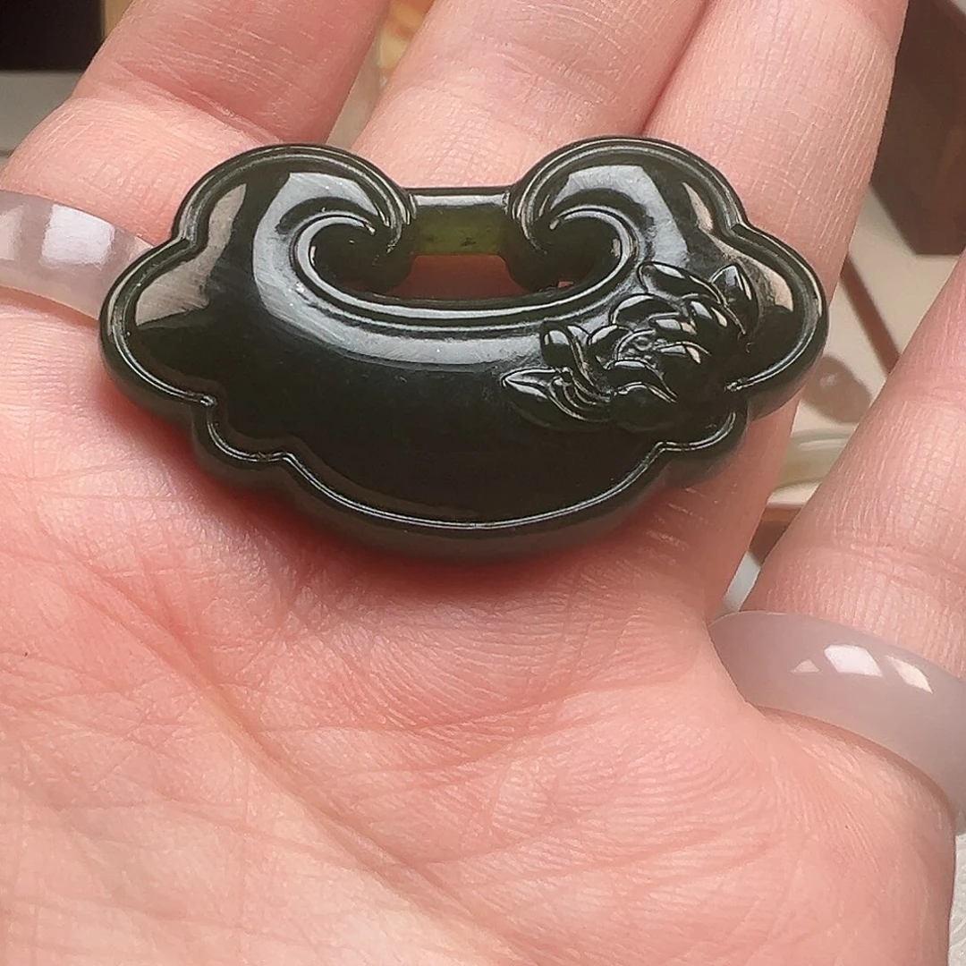 和田玉（碧玉）未镶嵌颈饰