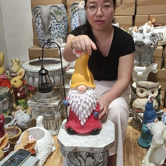 合成树脂树脂粉色甘道夫带灯
