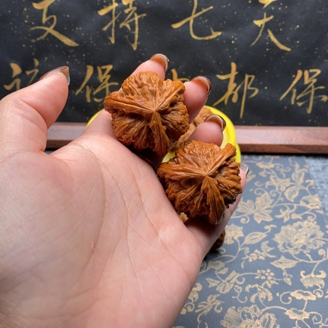 吊坠文玩核桃内****儿白狮子