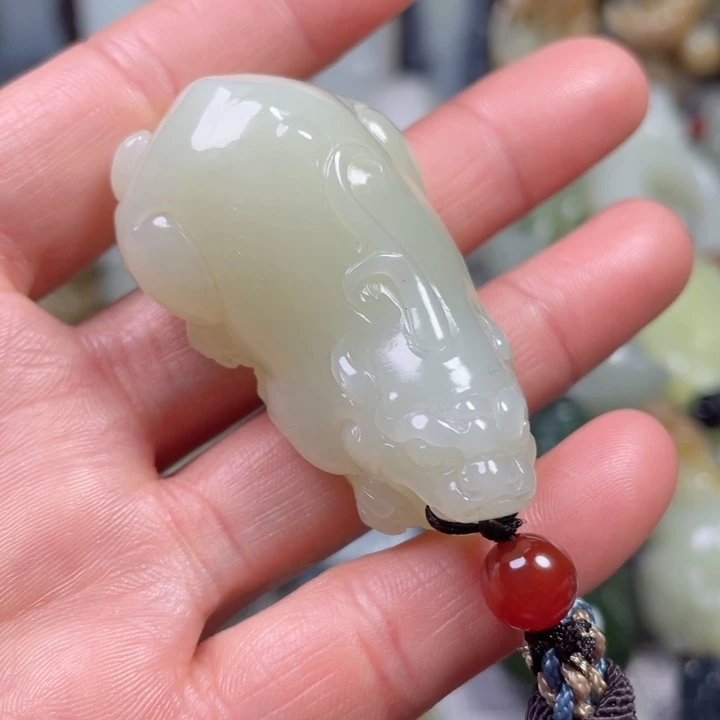 和田玉未镶嵌挂件