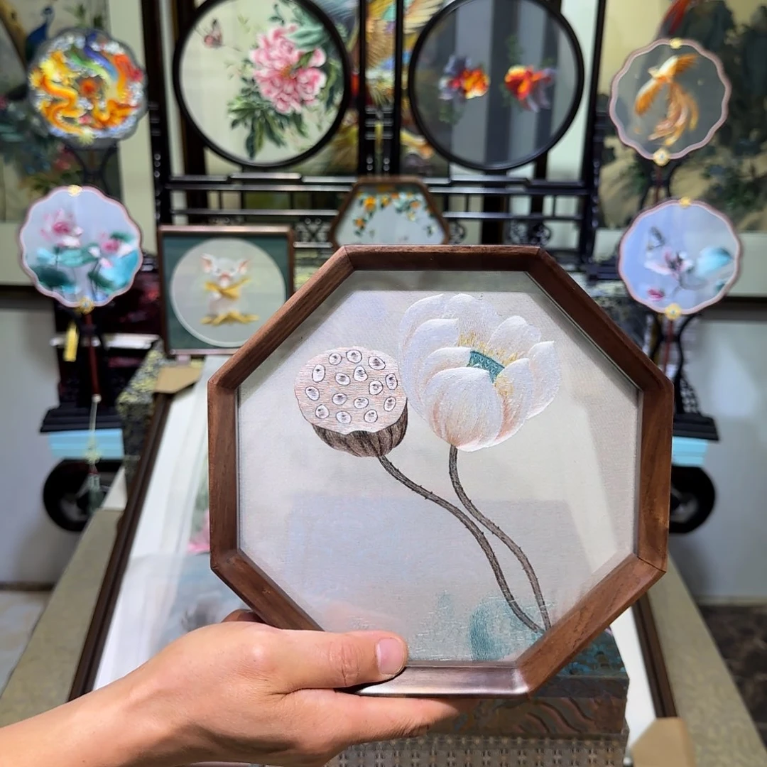 刺绣刺绣工艺精湛