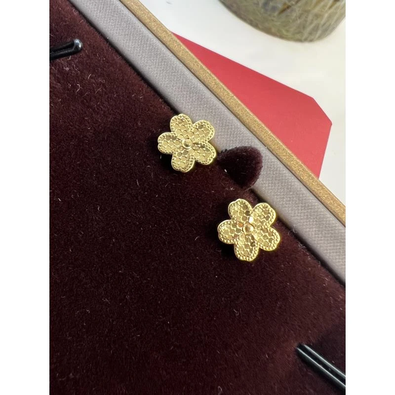 【一物一证】樱花耳钉
