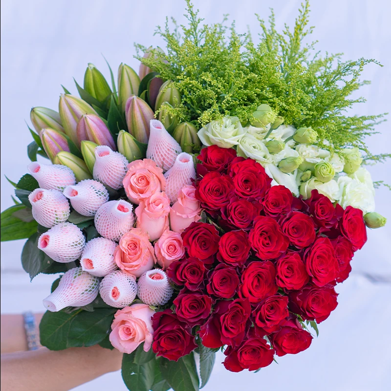 【爆款鲜花】红玫瑰+粉玫瑰+香水百合+洋桔梗+配草  基地直发
