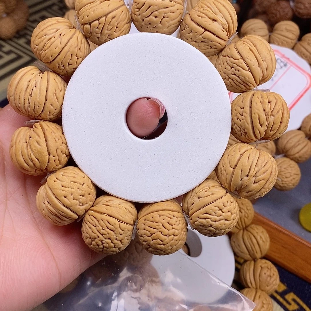 桃核手串?**?白月光23/25