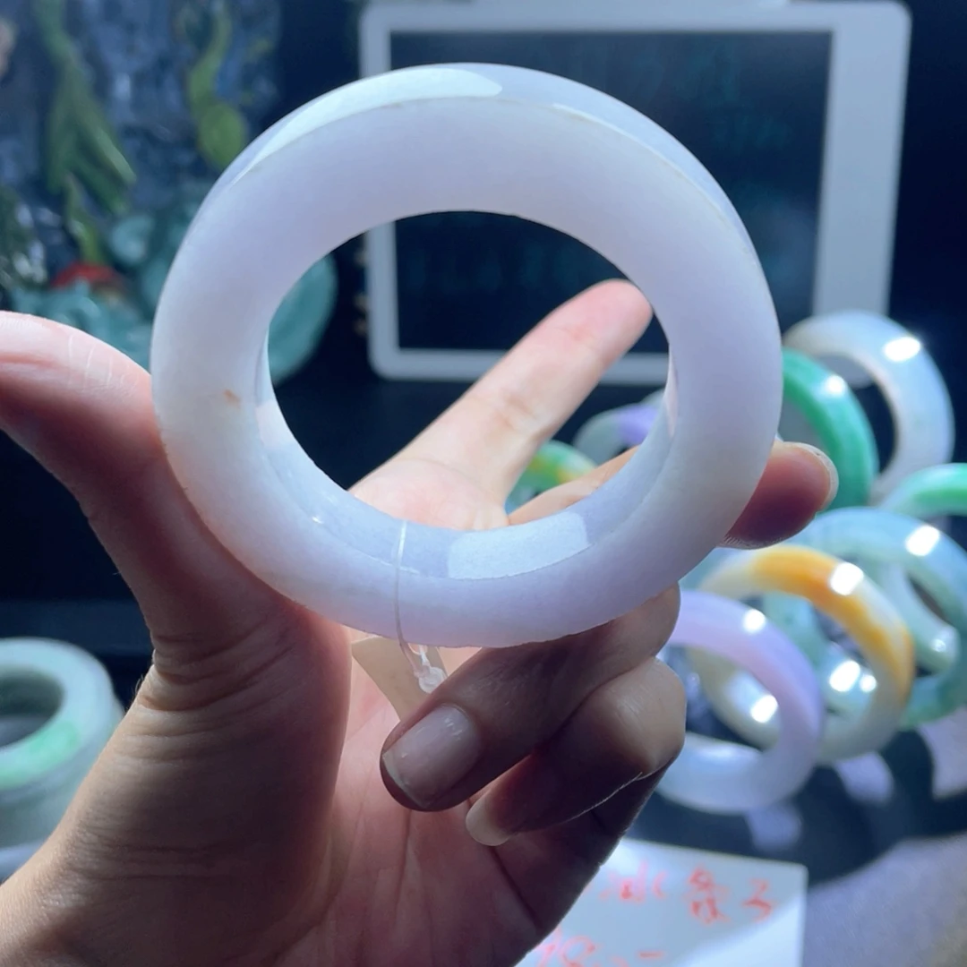 定制翡翠未镶嵌天然翡翠手镯