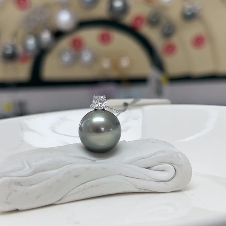 花***猴吊坠(不含链)18K金镶嵌海水珍珠大溪地 9-10mm