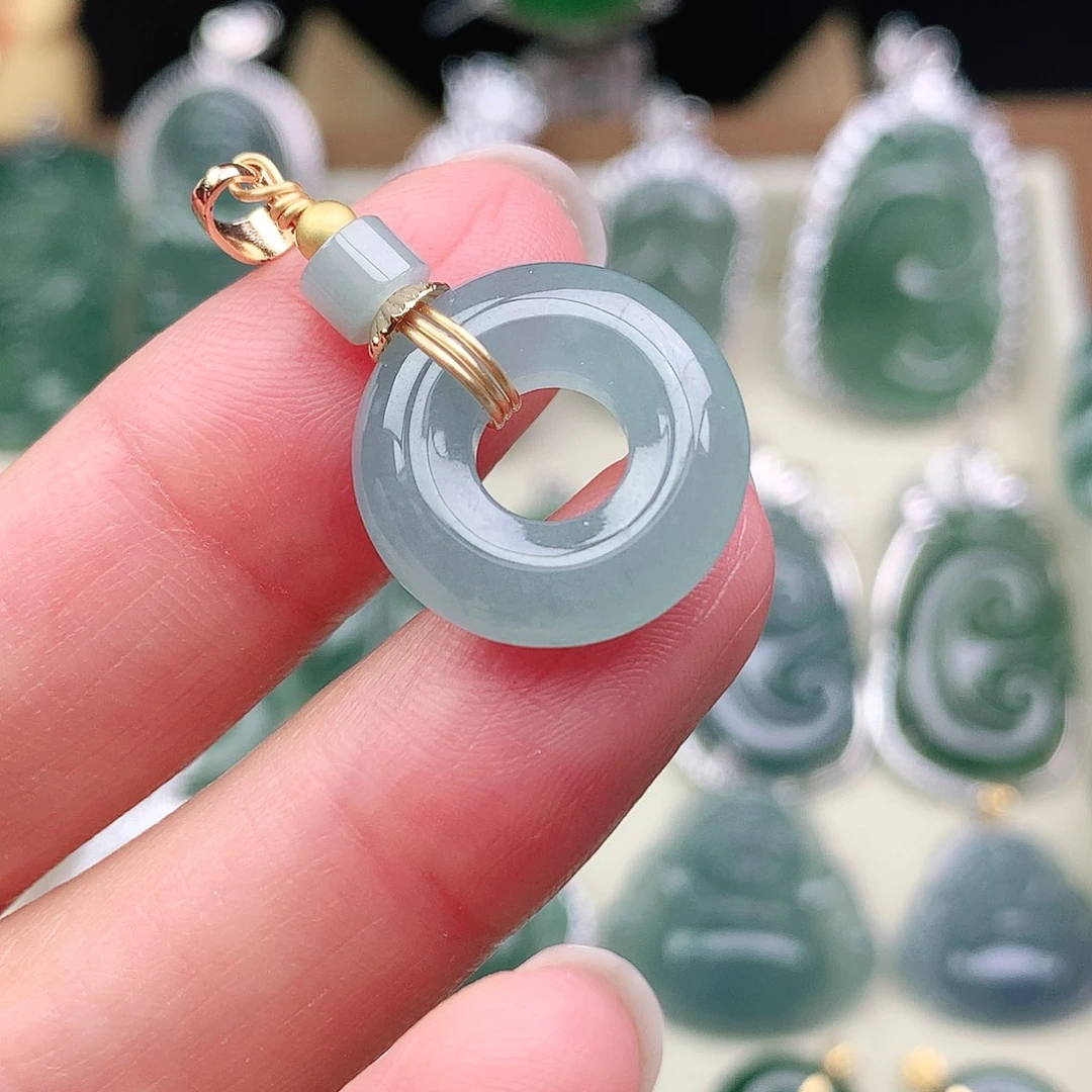 翡翠未镶嵌颈饰吊坠