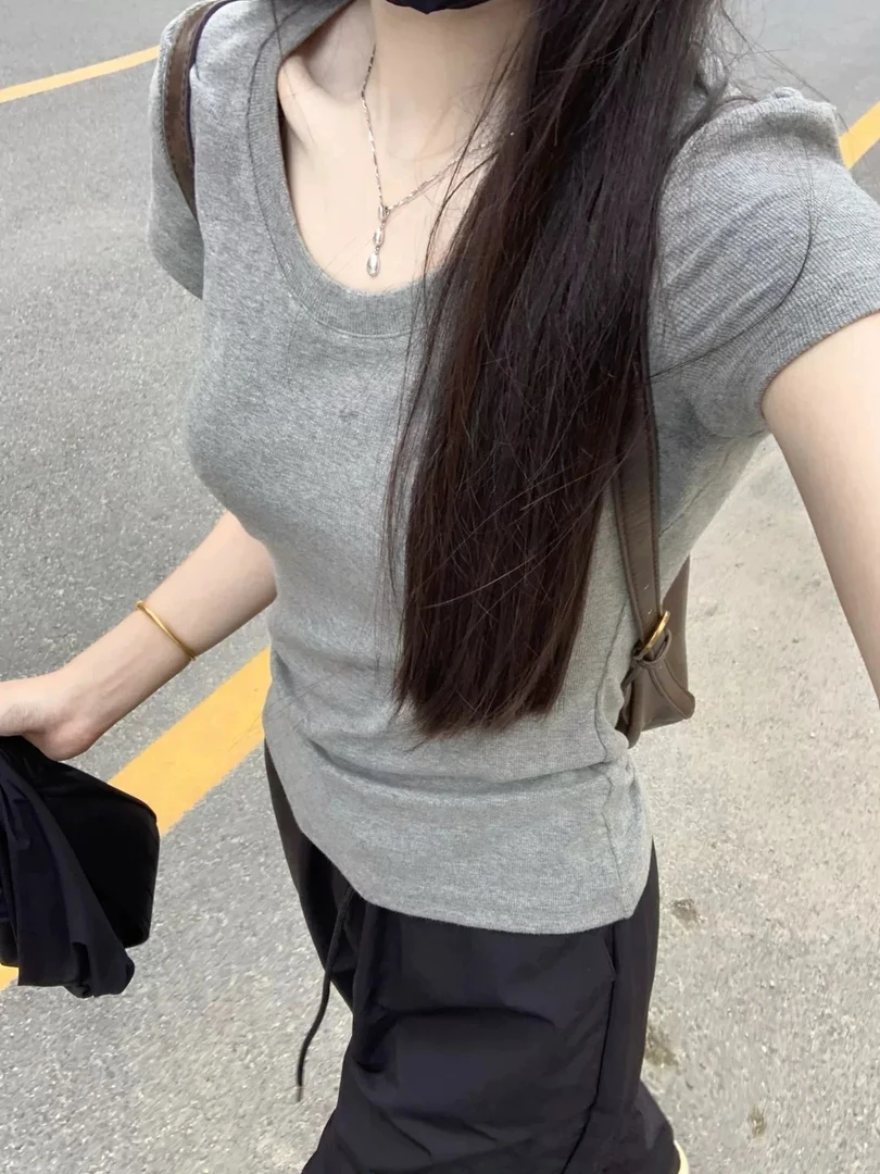 设计感小众掐腰纯欲U领打底短袖T恤女夏美式辣妹修身显瘦百搭上衣