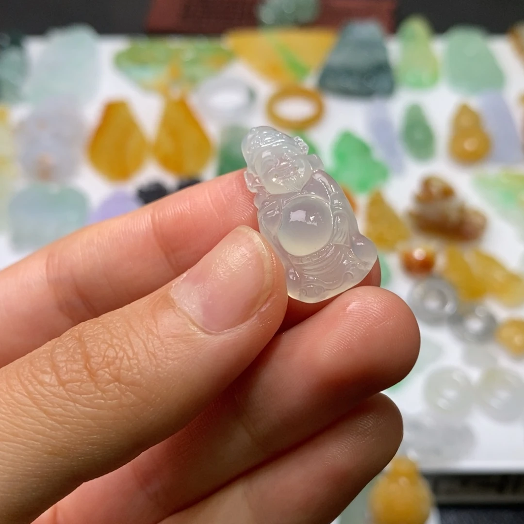 翡翠未镶嵌颈饰吊坠