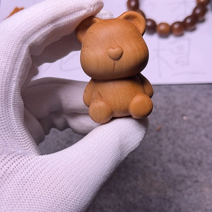 檀香木手串/手链老山檀香雕刻大爱心熊把件