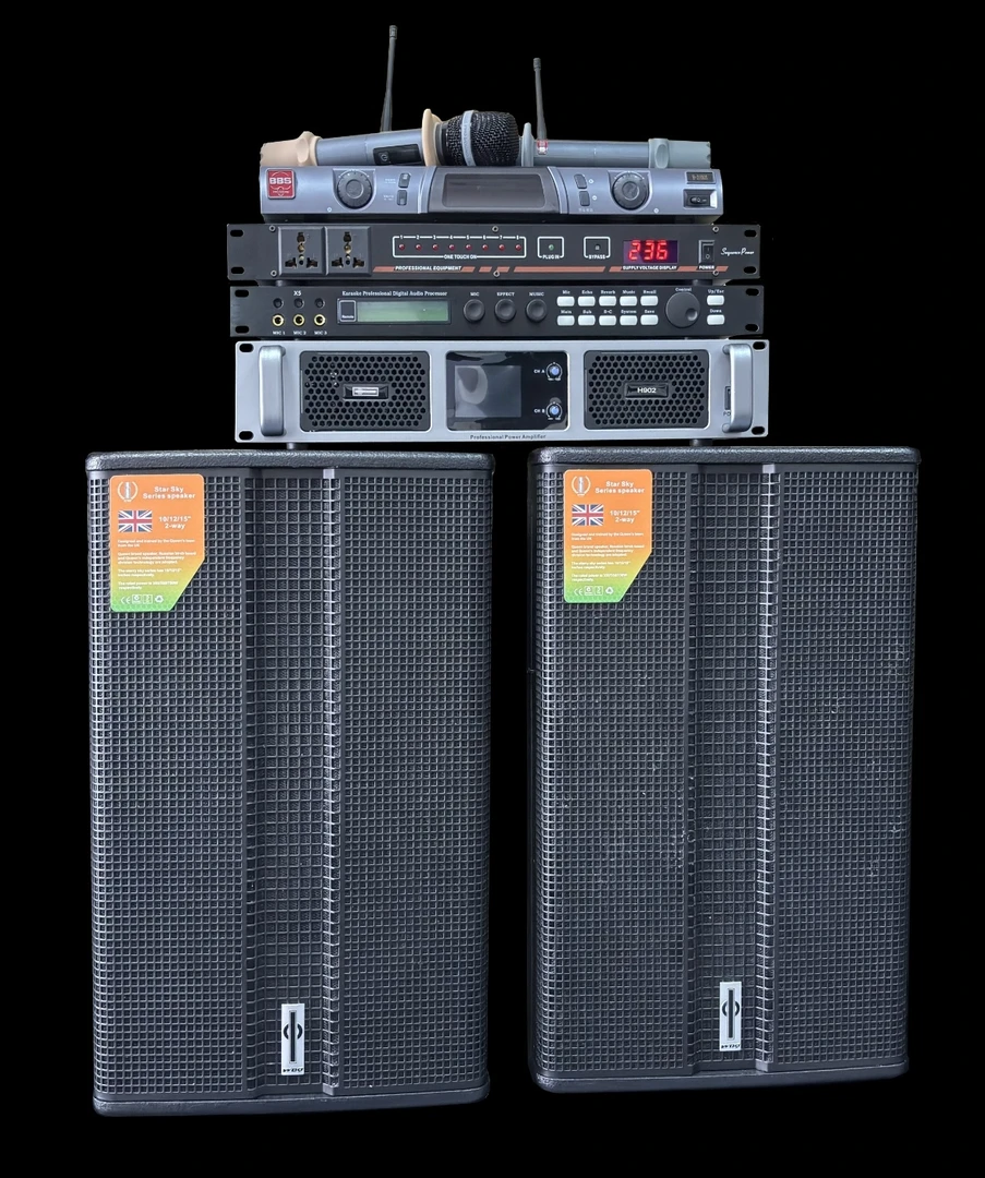 准新品  英国皇后12寸音响套装不包邮。包含点歌机