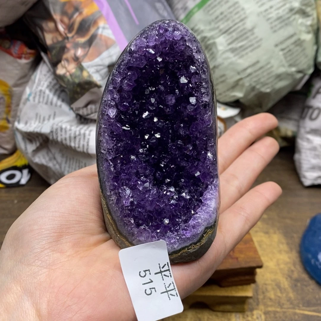 水晶乌拉圭未镶嵌