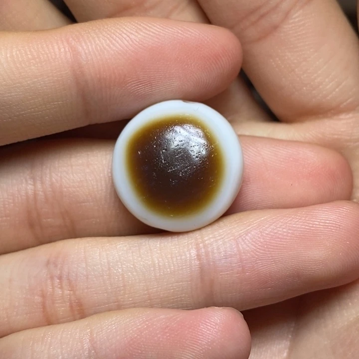 玛瑙/玉髓未镶嵌珠宝奇石